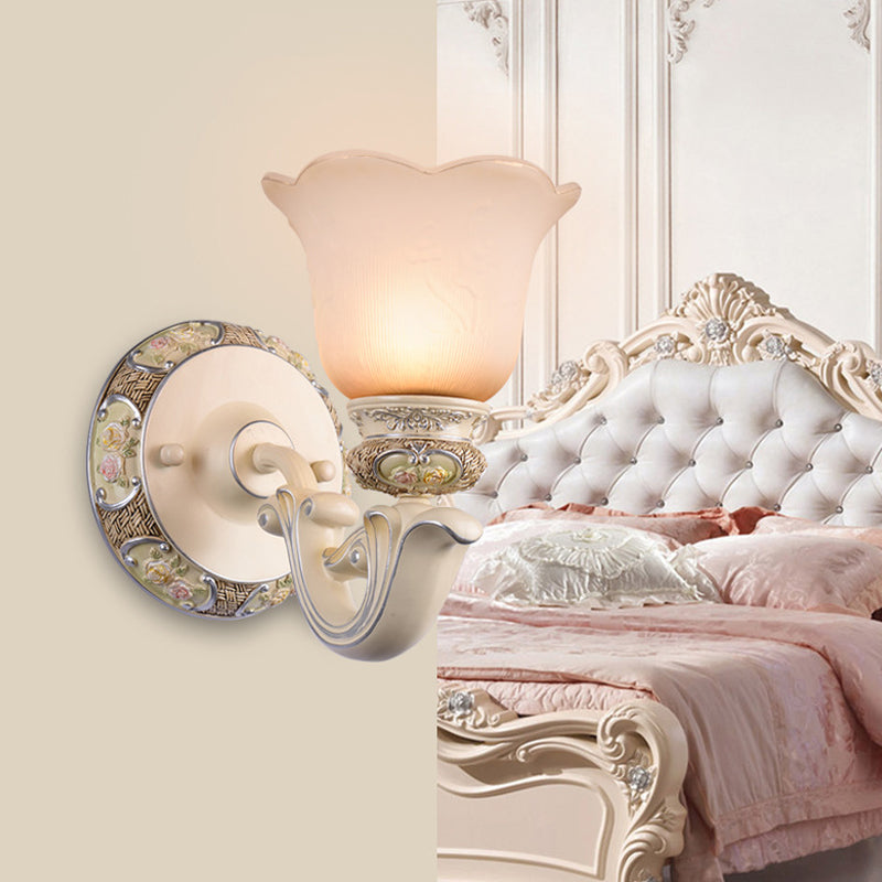 1 hoofdbloemmuurlicht traditionele roze opaline glazen wand gemonteerde lamp voor salon