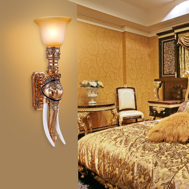 Gold 1 Bulbe Light Light Traditional Resin Elephant Head Murd Murd Murd With Bell Grosted Glass Shade