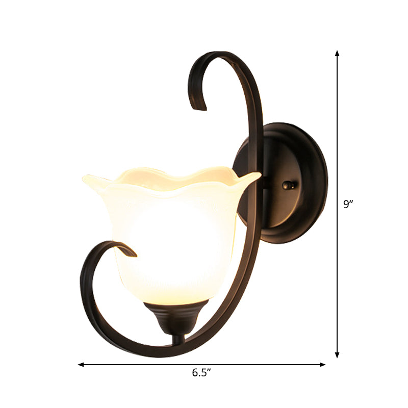 Salón de dibujo floral pared apliques country vidrio lechoso simple idea de iluminación de pared negra con brazo de desplazamiento