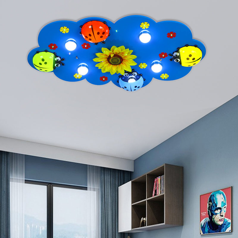 Kinderwolk inbouwlamp met lieveheersbeestje en zonnebloem houten plafondlamp in blauw voor de kleuterschool