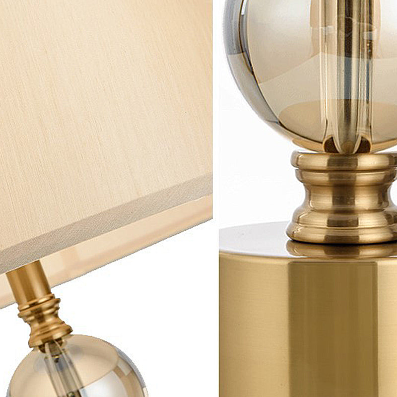 1 Kopfnachtlampe Klassische Schlafzimmer Kristall Nachttisch Licht mit runden Stoffschatten in Messing