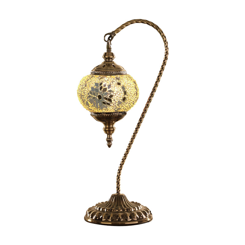 Luz de escritorio global tradicional rojo/blanco/vidrio amarillo 1 cafetería lámpara de mesa nocturna con base de metal