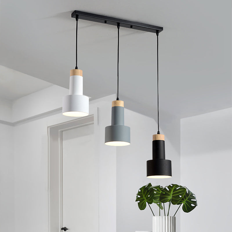 Luce a sospensione rotonda/lineare a sospensione Nordic Metal 3 teste nere/grigio/bianco Luce a soffitto multipla con torcia/tonalità cono