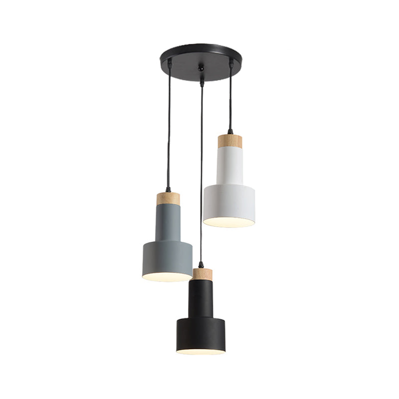 Luce a sospensione rotonda/lineare a sospensione Nordic Metal 3 teste nere/grigio/bianco Luce a soffitto multipla con torcia/tonalità cono