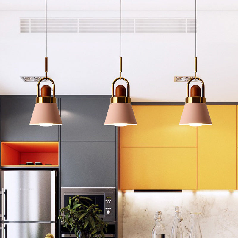 Verjüngter Schatten am Bett hängen Lampe Metall Einer Macaron -Anhänger Hell in Grau/Weiß/Rosa mit Griff und Holzkorken