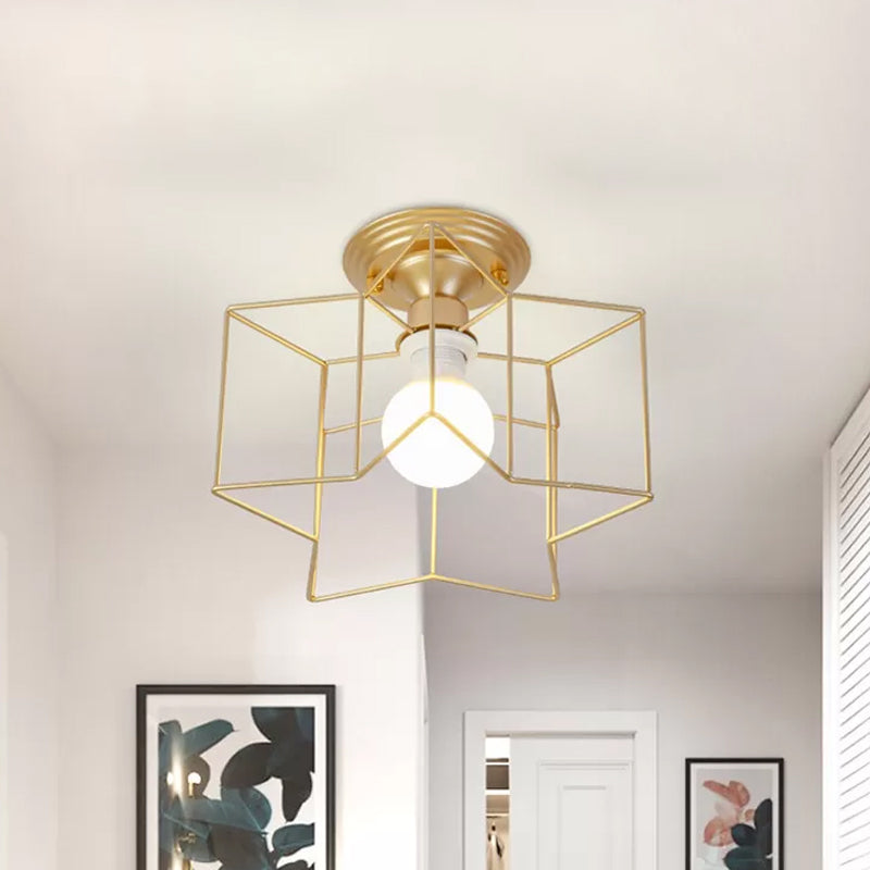 Metallic Star Frame Flush Mount Lamp Modernist 1 Light Close to Ceiling Light in Black/Gold