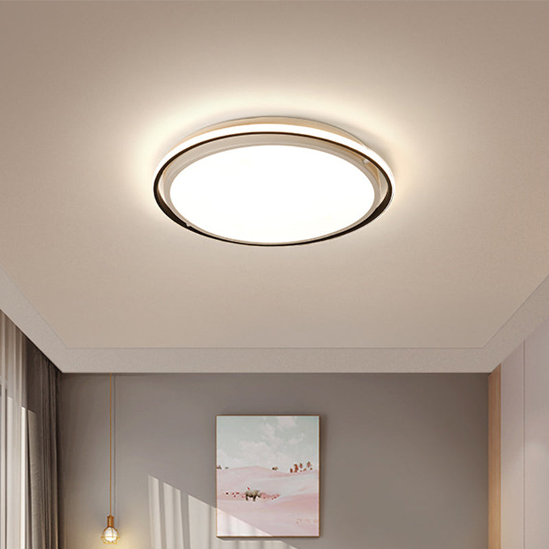 14"/18"/22" W Round Acrylic Flush Light Minimalism White LED Ceiling Flush Mount in Warm/White Light