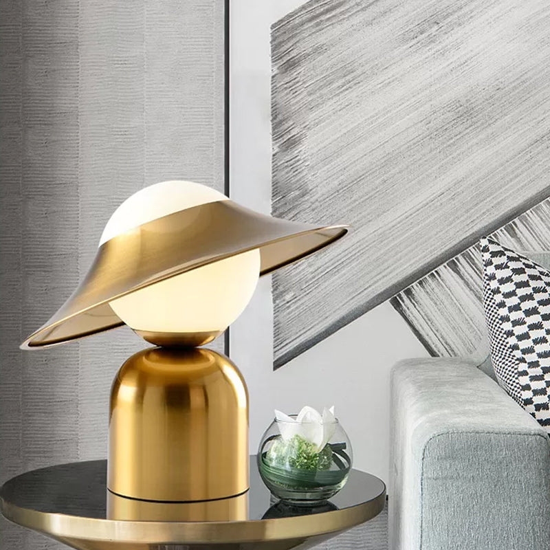 Lámpara de oro de la noche de una sola de bomba posmoderna/bola/luz de mesa tónica con tono de vidrio blanco/blanco esmerilado