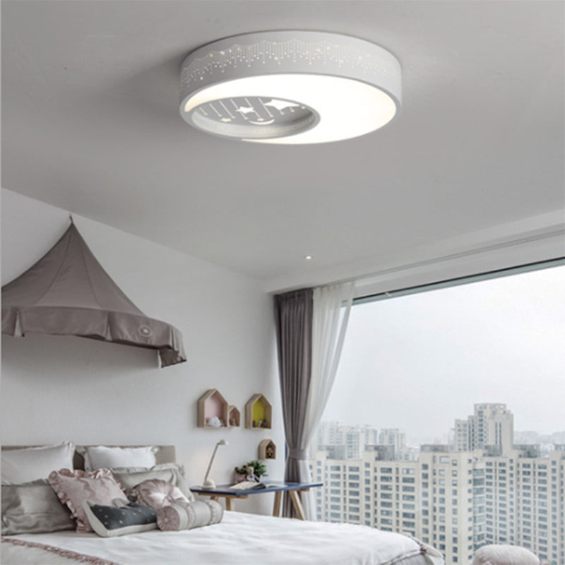 Lámpara de techo empotrada para dormitorio de niños Moon con lámpara de techo LED romántica de metal en forma de estrella en blanco