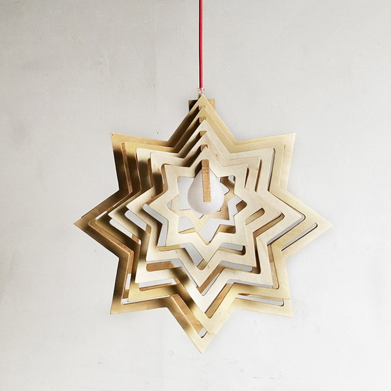 Moderne Anise Star Hanging Lamp Kit Wood 1 Head Living Room Hollowed-Out Pendulum Light in Beige