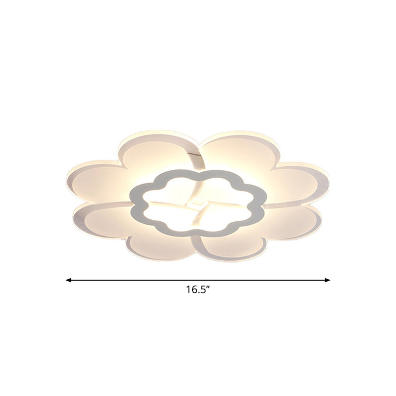 16.5"/20.5"/31" W Ultrathin Flower Flushmount Minimalistic Acrylic Bedroom LED Close to Ceiling Light in Warm/White Light
