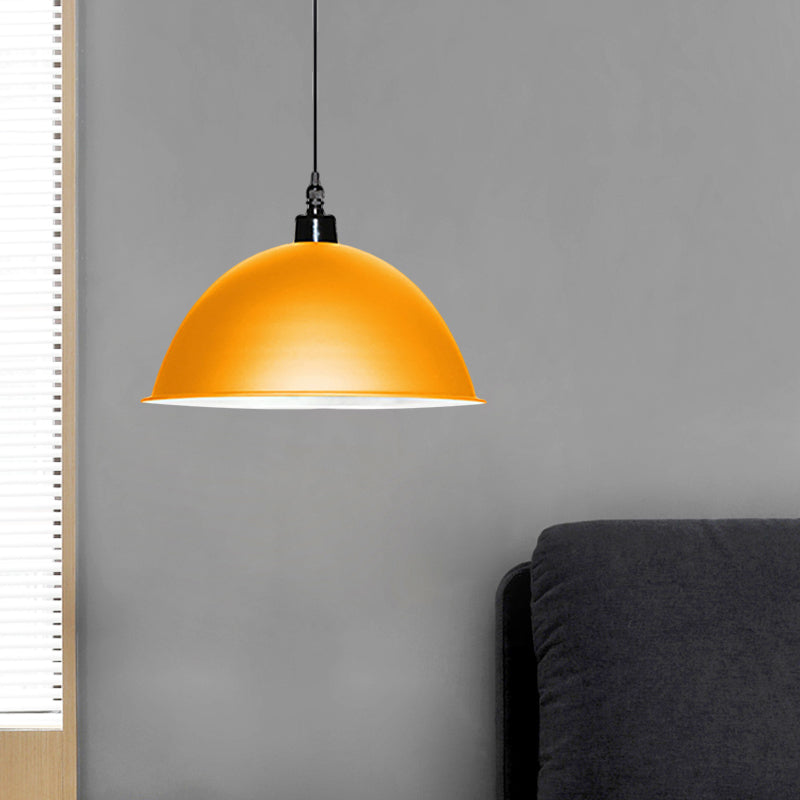 1 lampe suspendue à la tête avec une teinte de dôme métallique industriel salon plafond pendentif léger en rouge / jaune