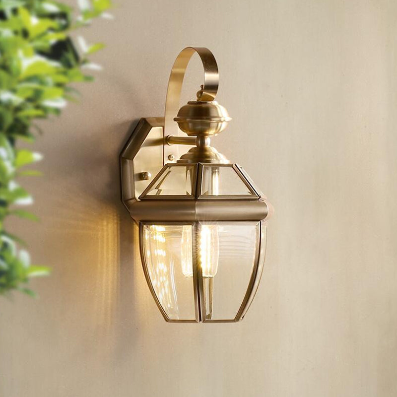 Light con parete con pala conica a 1 luce Vintage Antique Ottone trasparente Lampada a parete in vetro per esterno