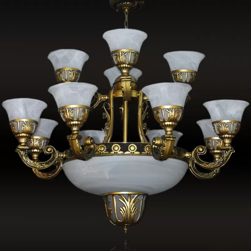 Traditionele stijl Bell Kroonluchter 15 Heads Alabaster glas omhoog hangend plafondlicht in messing
