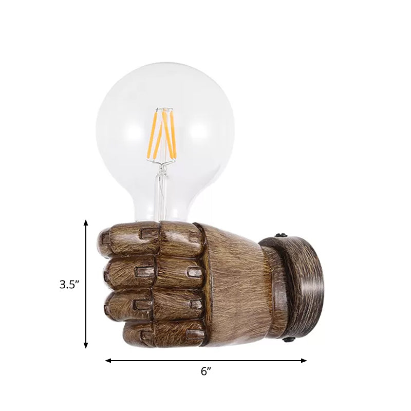 Lumière en bois gauche / saut de poing droit