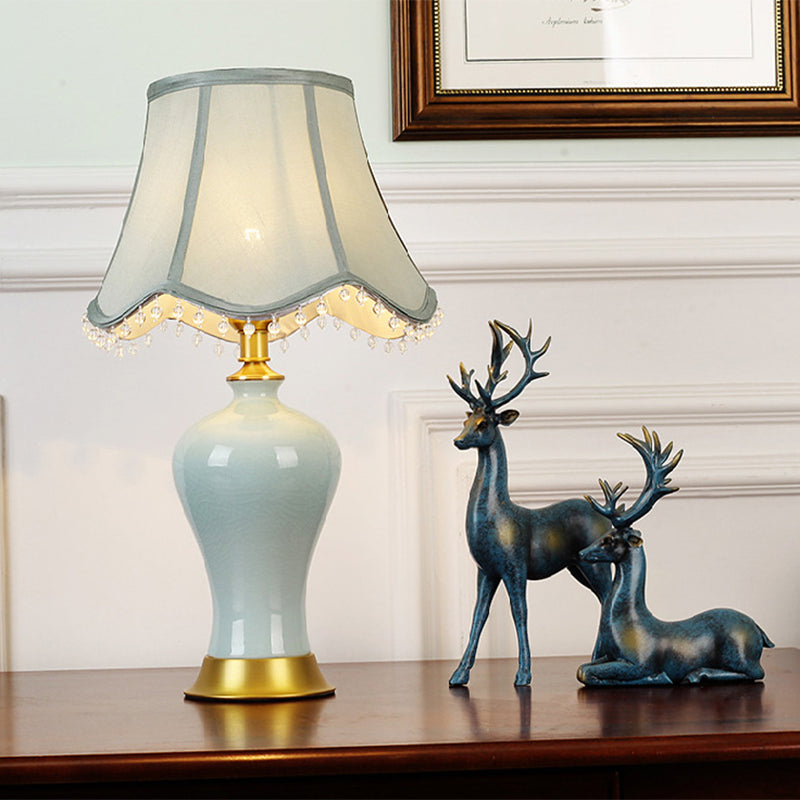 Lumière de nuit en forme d'urne à la main MODERNE Céramique 1-Bulbe Green / Green Light Table avec ombre ficto