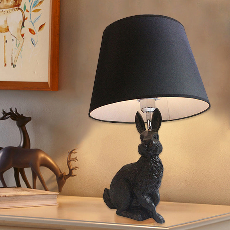 Bunny Desk Light avec salle d'étude de teinte effilée 1 lampe de bureau animal clair en noir