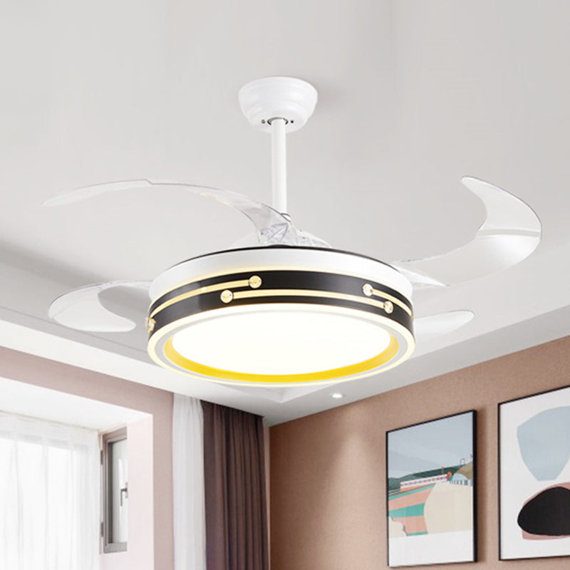 Drum Shade 4-Blade Hanging Lüfterlampe Einfache LED White Semi Flush Mount, 20 "breit
