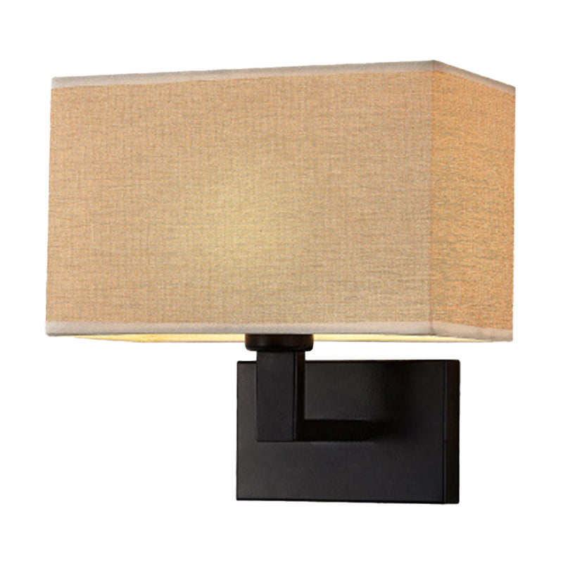 Postmoderne Quaderleuchte Lampenmaterial 1-Licht-Nacht-Lesen Wandleuchte in Weiß/Beige/Braun mit Schwarz/Gold Arm