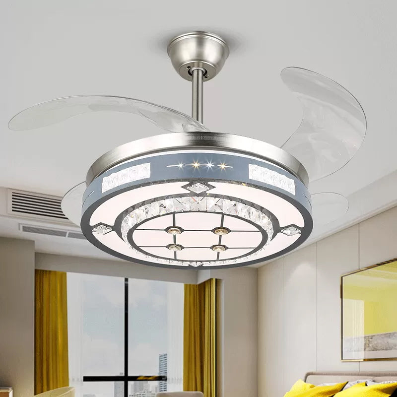Runde Hanging Lüfterlampenlampe Moderne Kristall 19 "breites LED Silber Semi Flush Mount Light, 4 Klingen