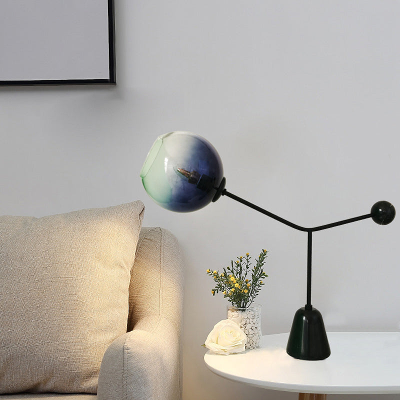 Lampada notturna a forma di fiore in vetro blu sbiadito Novità Lampada da tavolo nera moderna a 1 lampadina