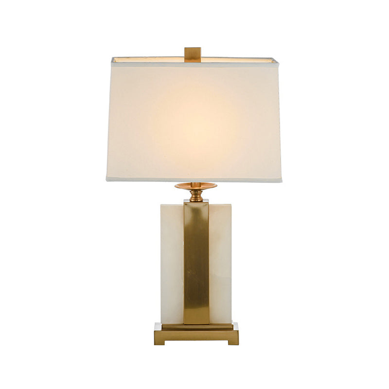 1 Glühbirnen Wohnzimmer Nachtlicht Minimalistische Weiße und Messingtischlampe mit Rechteckstoffton