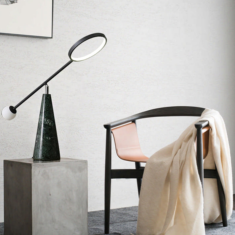 Lámpara de mesa de sala de estar de 1 luces de forma geométrica de forma geométrica con brazo de equilibrio en negro/verde