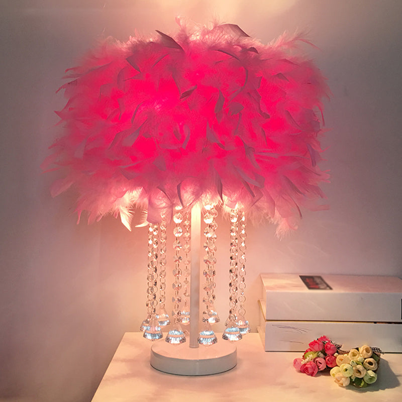 Lampe à table ronde rouge / rose / violet moderniste 1-Light Feather Tablette de nuit avec cristal de drapage