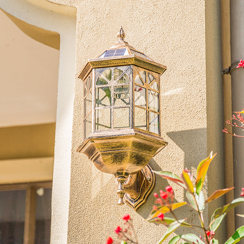 Clear Glass Black/Brass Solar Wall Lighting Faceted Traditional LED Lantern Wall Sconce for Outdoor