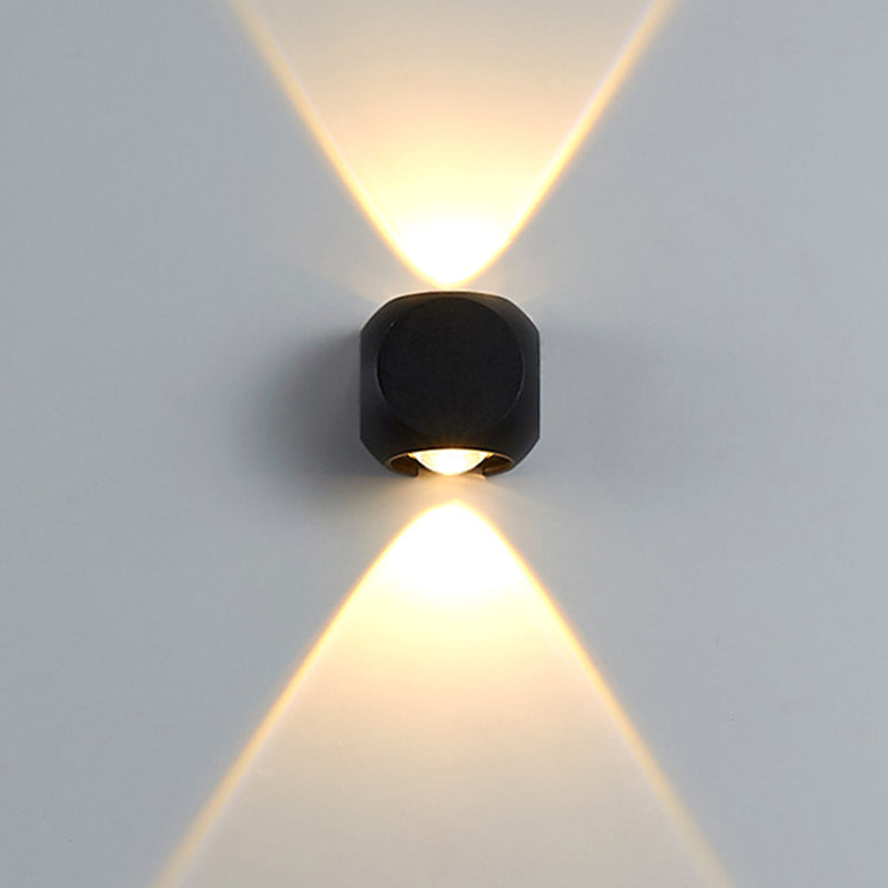 Mini Cube Wall Washer Sconce Nordic Aluminum 2/4-Head Living Room LED Wall Lamp in Black/White