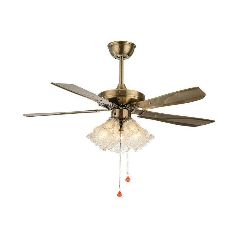 Éclairage de ventilateur de pendentif à 5 légers Light Classic Room 5-BLADE SEMI FLUX MONT ÉCLAIRATION AVEC FLORAL GRATINE GLASK TABLE, 42 "de large