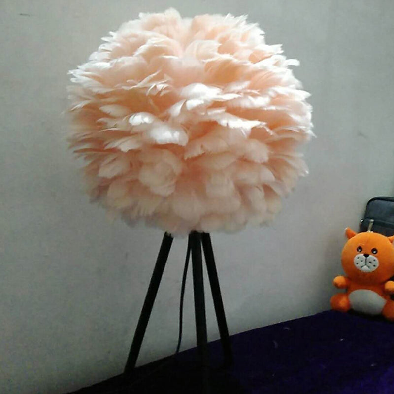 Global Feather Night Light Nordic 1-Light White/Red/Pink Table Lamp with 3-Leg Stand in Black/White