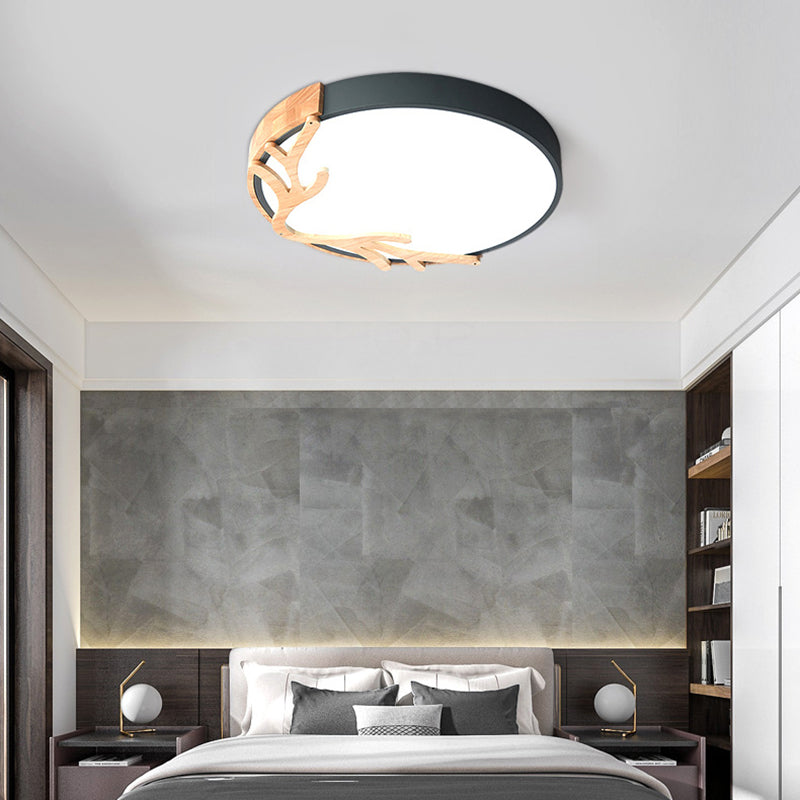 Circle Flush Light Fixture Simplicity LED-Acryl-Deckenleuchte mit Holzgeweih-Dekor für Schlafzimmer