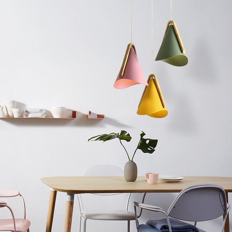 3 lichten eetkamer multi plafondlampje eenvoudige witte golfvorm hangerverlichting met kegel metalen schaduw