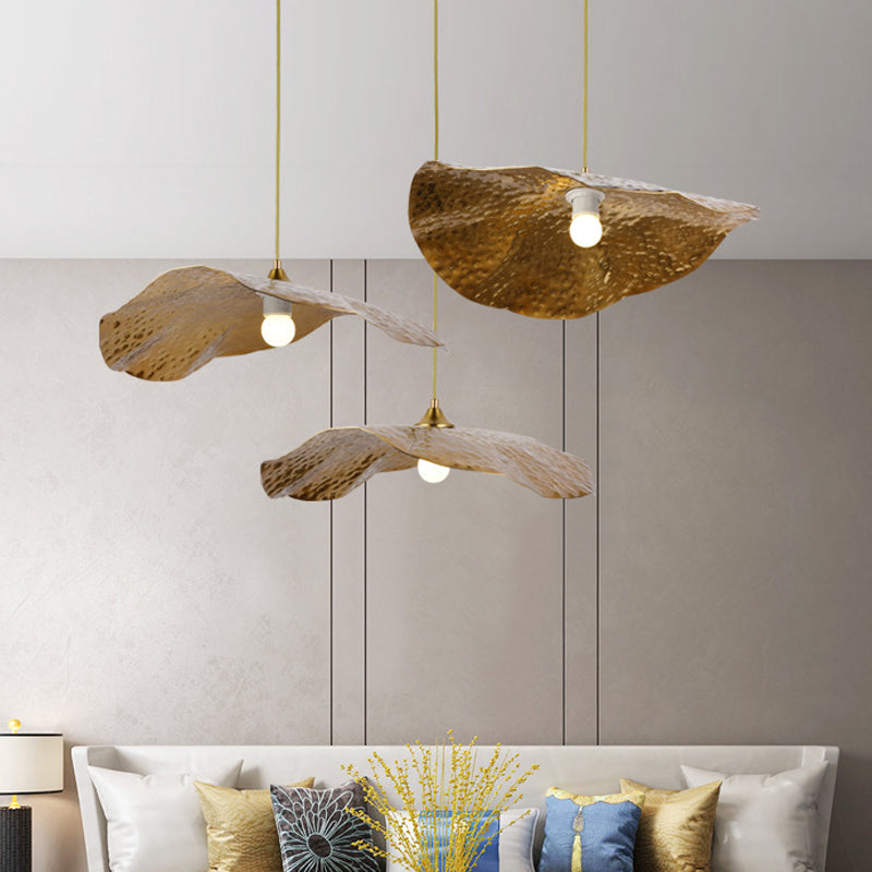 Hammered Lotus Leaf Metal Pendant Lamp Minimal 1 Light Brass Hanging Ceiling Light for Dining Room