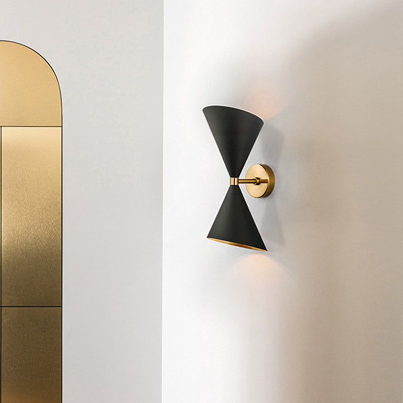 Lámpara de montaje de pared de reloj de arena de metal moderno 2 bulbos de pared negra accesorio de iluminación de pared