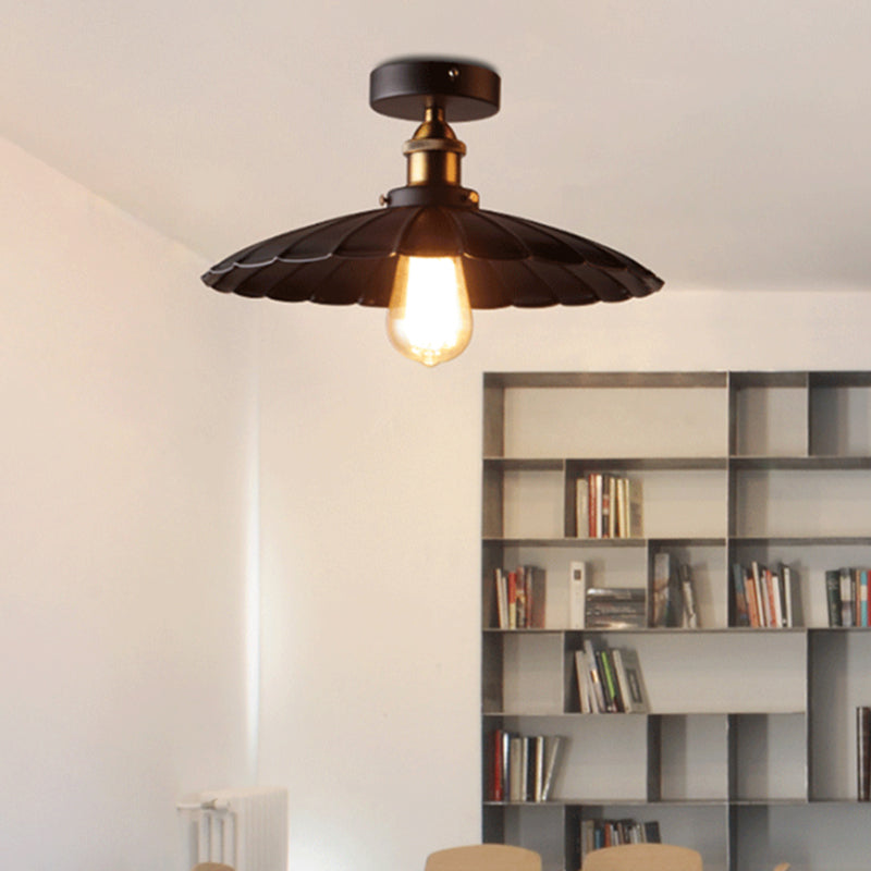 Schwarze, konische, halbmontierte Beleuchtungsfabrik aus Eisen mit 1 Kopf für das Esszimmer in der Nähe der Deckenleuchte