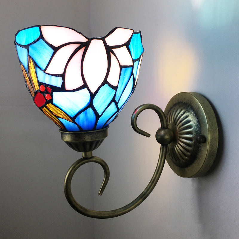 Metal Brass Wall Sconce Swirled Arm 1-Light Tiffany Wall Hanging Light with Geometry Cut Glass Shade
