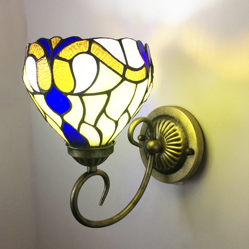 Metal Brass Wall Sconce Swirled Arm 1-Light Tiffany Wall Hanging Light with Geometry Cut Glass Shade