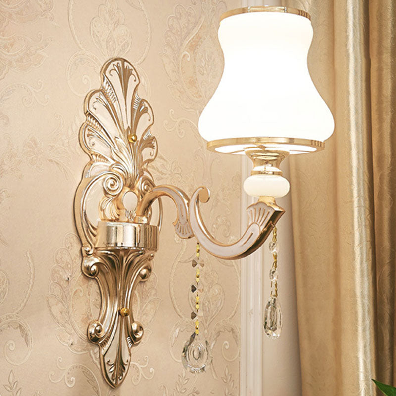 Lámpara de montaje de pared del brazo del brazo del oro del oro Simple Light Metallic Wall Light con acento de cristal