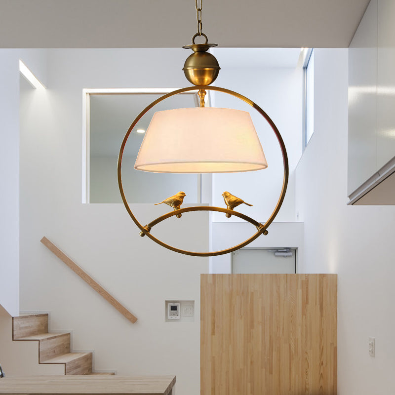 Tessuto a sospensione conica Luce tradizionale 1 soggiorno leggero Luce a soffitto appeso in bianco/nero/rosso