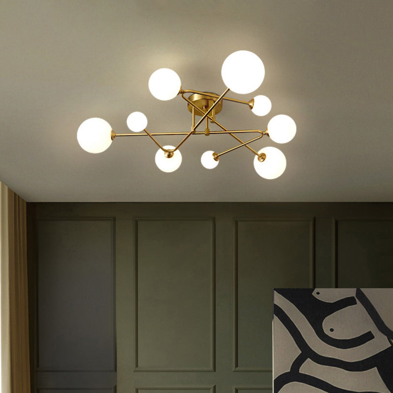 Orb Semi Mount Lighting Simple Salon en Verre Opalin Près du Plafonnier en Or
