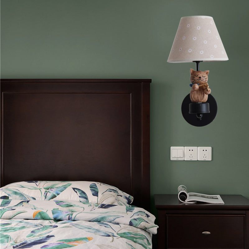 Lovely Pet Cat Wall Light One Light Resin Sconce Light with Floral Shade for Study Room