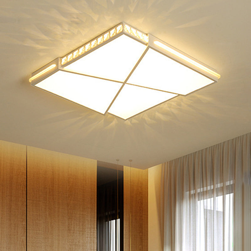 Plafonnier LED blanc artistique avec épissure de métal, plafonnier géométrique avec décor en cristal
