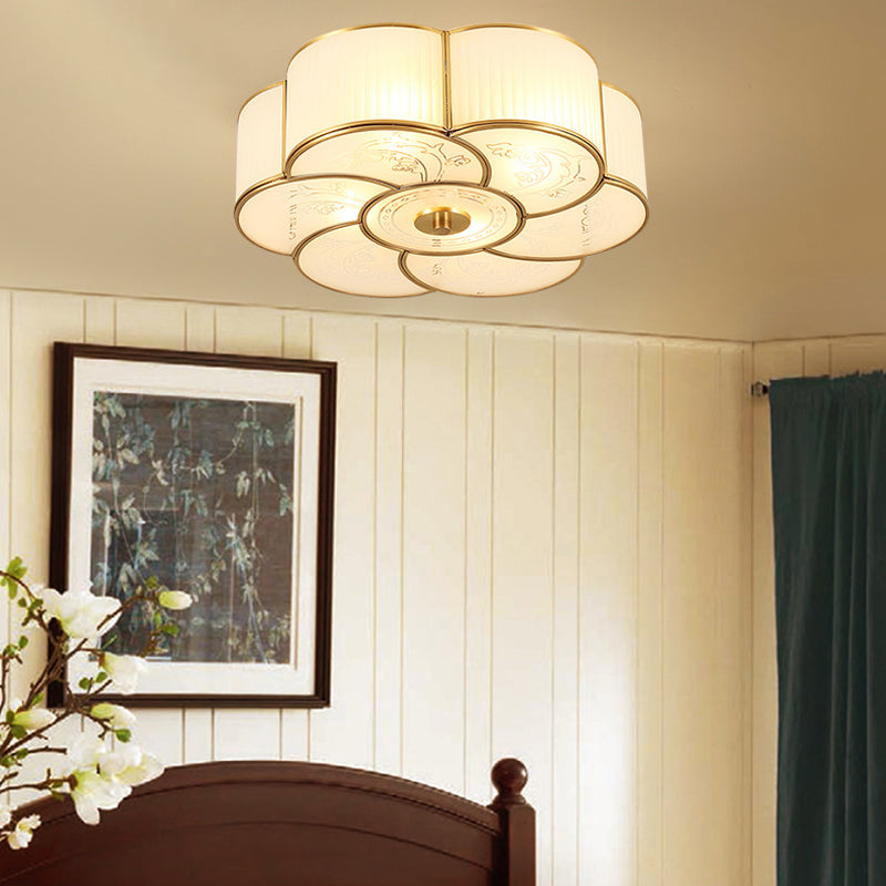 Fleur de verre à la forme de verre Ceiling Light Simplicity Bedroom Flush Light Fixture in Brass