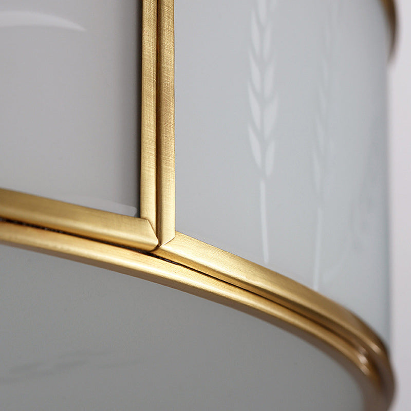 Plafonnier encastré traditionnel en verre opale en forme de cylindre pour chambre à coucher, doré