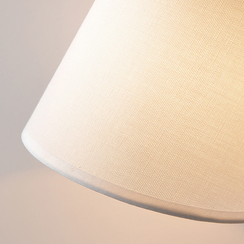 Lampada da tavolo a collo di cigno in metallo Lampada da comodino minimalista a 1 luce dorata con paralume in tessuto a cono