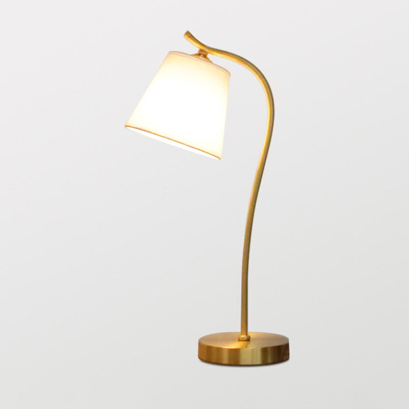 Lampada da tavolo a collo di cigno in metallo Lampada da comodino minimalista a 1 luce dorata con paralume in tessuto a cono