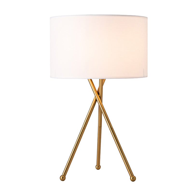Lampada da tavolo in tessuto a forma di tamburo Lampada da comodino artistica a 1 lampadina con treppiede metallico