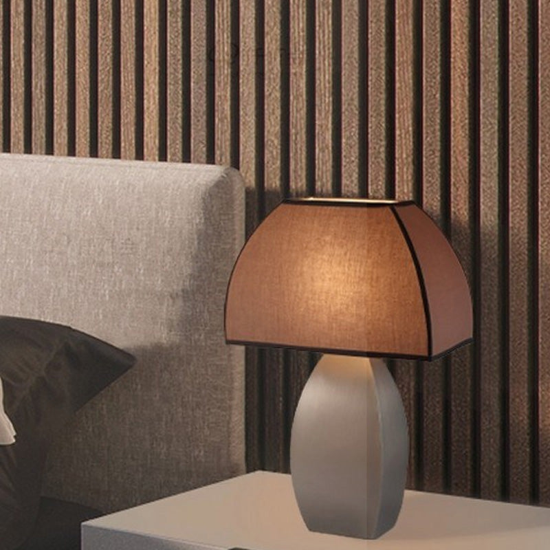 Schwarzer pilzförmiger Tischlampe moderne Einzelgewebe Nachtlicht für Wohnzimmer